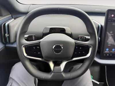 Volvo EX30 Single Motor Extended Range Plus (2024) - Photo 12