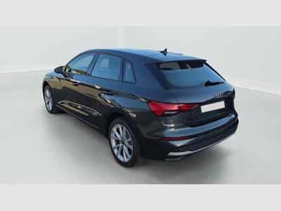 Audi A3 TFSI Mild Hybrid 150 S tronic 7 Design (2026) - Photo 5