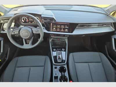 Audi A3 TFSI Mild Hybrid 150 S tronic 7 Design (2026) - Photo 12