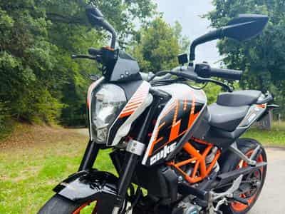 KTM Duke 390 (2016) - Photo 1