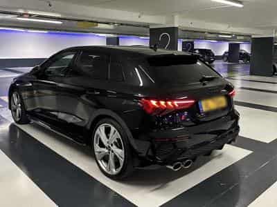 Audi S3 Sportback TFSI S tronic S line Mythos (2024) - Photo 2