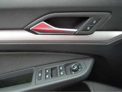 VW Golf (2026) - Photo 8