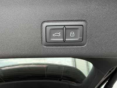 Audi Q3 Basis (2026) - Photo 10