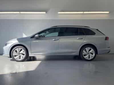 VW Golf Variant Life (2026) - Photo 3