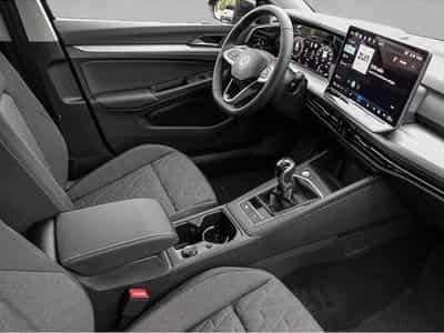 VW Golf (2026) - Photo 6