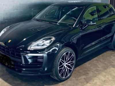 Porsche Macan S (2022) - Photo 1