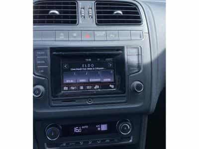 VW Polo 1.2 tsi 90 (2015) - Photo 8