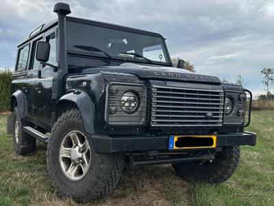 Land-Rover Defender 110 T4 (2011) - Photo 1