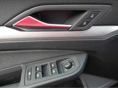 VW Golf (2026) - Photo 8