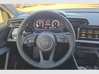 Audi A3 TFSI Mild Hybrid 150 S tronic 7 Design (2026) - Photo 14