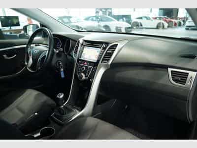 Hyundai i30 YES! *1.Hand *Tempomat *Navi *Bluetooth (2016) - Photo 15