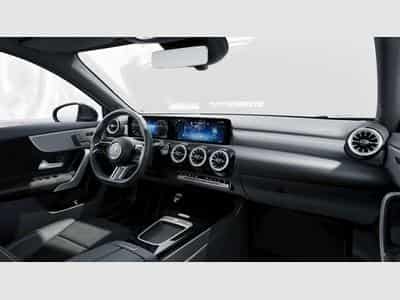 Mercedes A 180 AMG-Line (2025) - Photo 11