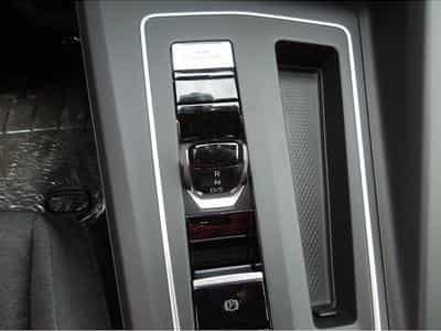 VW Golf (2026) - Photo 9