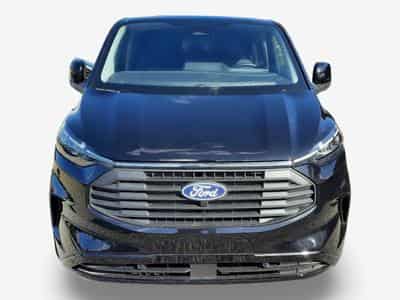 Ford Transit 2.0 ECOBLUE 170 L2H1 Limited Double Cabine (2025) - Photo 2