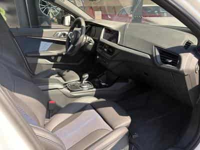 BMW 118 i Pack M 1.5L 140ch /Sièges chauffants/GPS (2019) - Photo 13