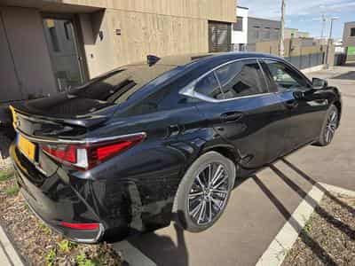 Lexus ES Business line (2024) - Photo 1