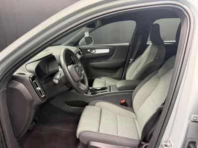 Volvo XC40 CORE HEV 163CV (2024) - Foto 14