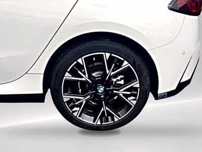 Bmw SERIE 1 (F70) 120DA 163 M SPORT DESIGN DKG7 (2025) - Photo 9
