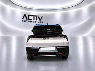 Alfa-Romeo JUNIOR 1.2 IBRIDA 145 SPECIALE E-DCT6 (2026) - Foto 6