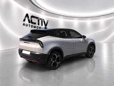 Alfa-Romeo JUNIOR 1.2 IBRIDA 145 SPECIALE E-DCT6 (2026) - Foto 7