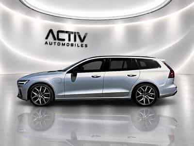 Volvo V60 T8 AWD 310+145 POLESTAR ENGINEERED GEARTRONIC 8 (2023) - Foto 4