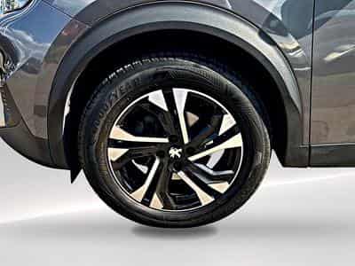Peugeot 2008 1.5 BLUEHDI 110 S&S ALLURE PACK (2022) - Photo 9