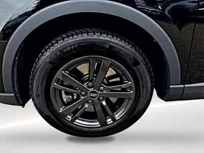 Audi Q3 45 TFSI E 245 S TRONIC 6 (2023) - Photo 9