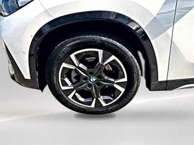 Bmw X1 (U11) SDRIVE18I 136 XLINE (2023) - Photo 9