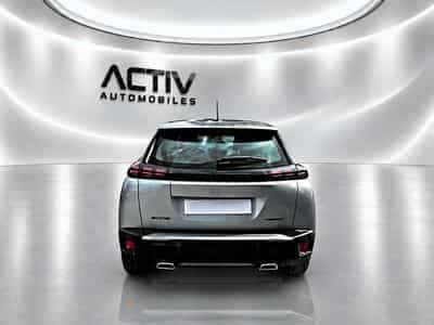 Peugeot 2008 1.2 HYBRID 145 STYLE E-DCS6 (2025) - Photo 6