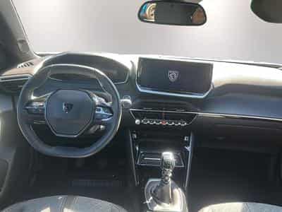 Peugeot 2008 1.2 100 ALLURE (2025) - Foto 10