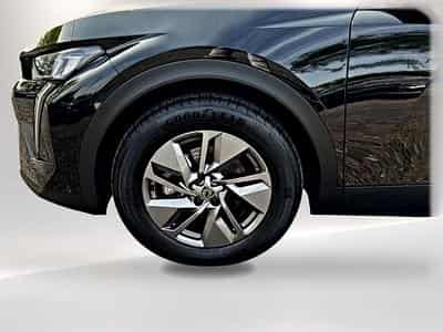 Peugeot 408 HYBRID 136 ALLURE E-DCS6 (2024) - Photo 9