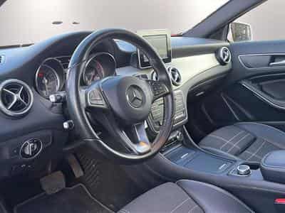 Mercedes GLA 180 D SENSATION 7G-DCT (2016) - Photo 10