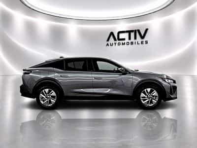 Peugeot 408 HYBRID 145 ALLURE E-DCS6 (2024) - Photo 8