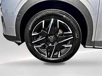 Peugeot 3008 1.2 HYBRID 145 GT E-DCS6 (2025) - Foto 9