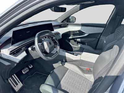 Peugeot 3008 1.2 HYBRID 145 GT E-DCS6 (2025) - Foto 10