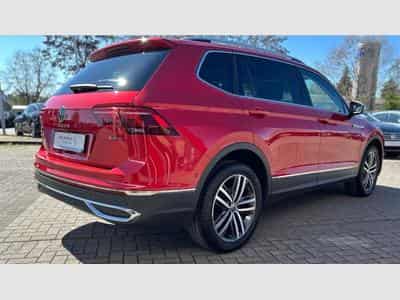VW Tiguan 7 places 2.0 TDI - 4X4 - Toit ouvrant (2023) - Photo 4