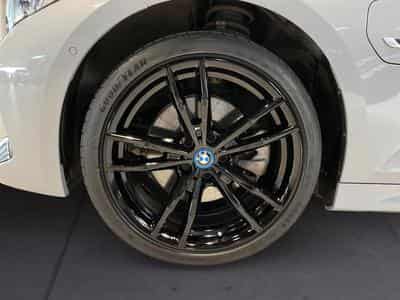 BMW 330 330e xDrive M Sport Berline (2023) - Foto 9