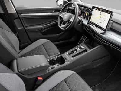 VW Golf (2025) - Photo 6