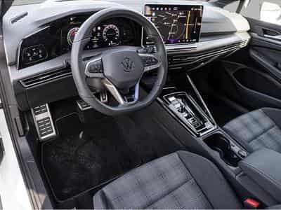 VW Golf (2025) - Photo 7