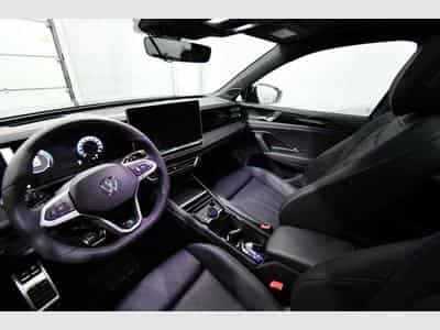 VW Tiguan Tiguan Diesel 2.0 TDI SCR 4MOTION DSG R-Line - S (2025) - Photo 6