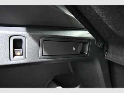 VW Tiguan Tiguan Diesel 2.0 TDI SCR 4MOTION DSG R-Line - S (2025) - Photo 10
