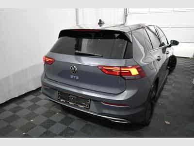 VW Golf Golf VIII Lim. GTE eHybrid, Navi, 18", R-View, P (2023) - Photo 3