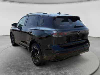 VW Tiguan Tiguan 2.0 TDI R-Line Black Style, AHK, DCC, 2f. (2024) - Photo 4