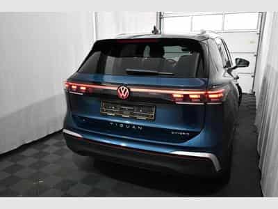 VW Tiguan Tiguan 1.5 TSI eHybrid 200 kW Elegance, AHK, DCC (2025) - Photo 4