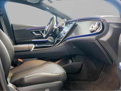 Mercedes EQ (2025) - Photo 2