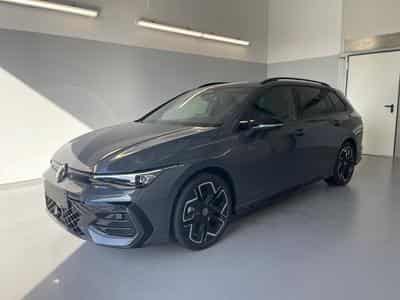 VW Golf Variant R-Line (2026) - Photo 1
