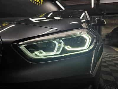 BMW 118 Business (2021) - Foto 7