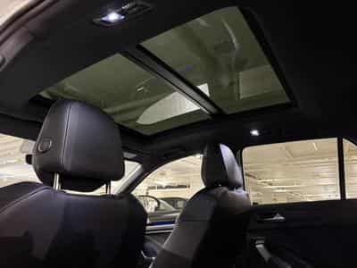 VW T-Roc 2.0 TSI 221kW R 4MOTION DSG7 (2023) - Photo 12