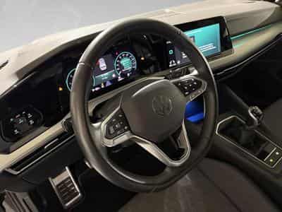 VW Golf VIII 2.0 TDI 85kW Life (2023) - Photo 8