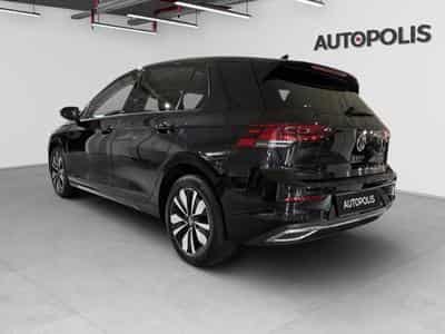 VW Golf VIII 2.0 TDI 85kW Life (2023) - Photo 13